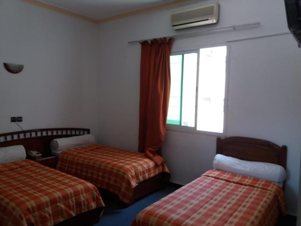 Hotel Choumis Haj Messaoud Larache Exterior foto